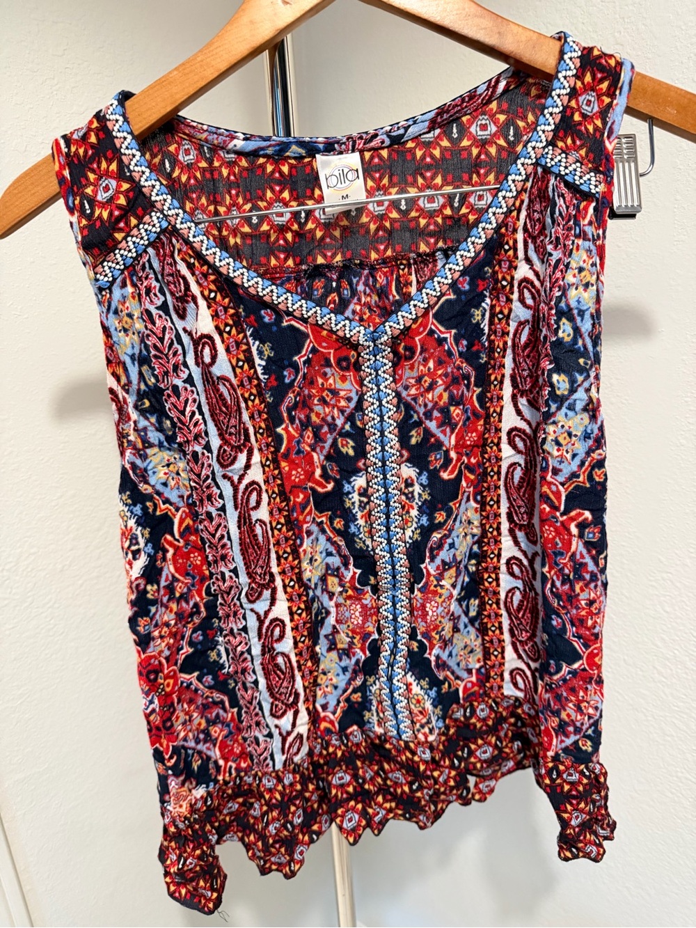Bila Navy, Red and White Printed Sleeveless Blouse